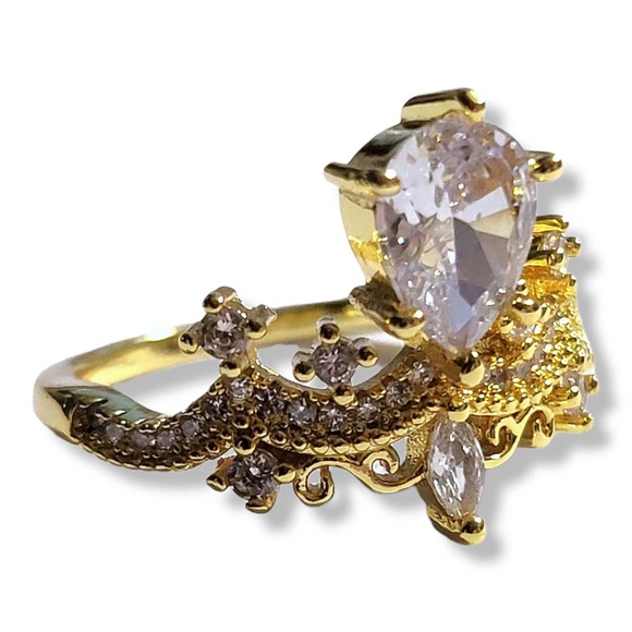 18KYG Plated Brass .97cttw Simulated Pear and Round Diamond Crown Ring Size 7 - Picture 3 of 5